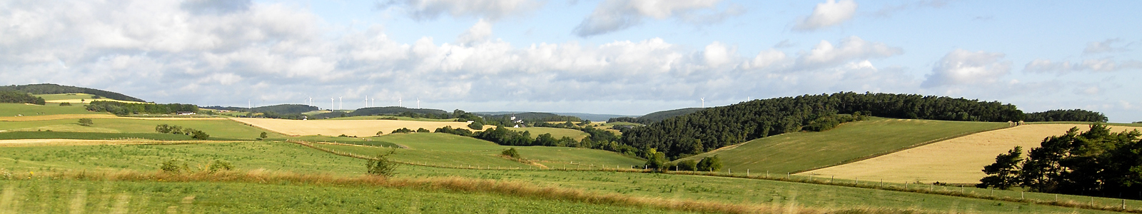 Hügellandschaft mit Wolken ©Feuerbach